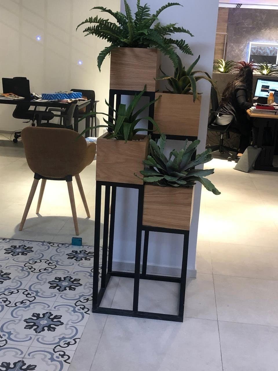 Aménagement intérieur de bureaux & commerces