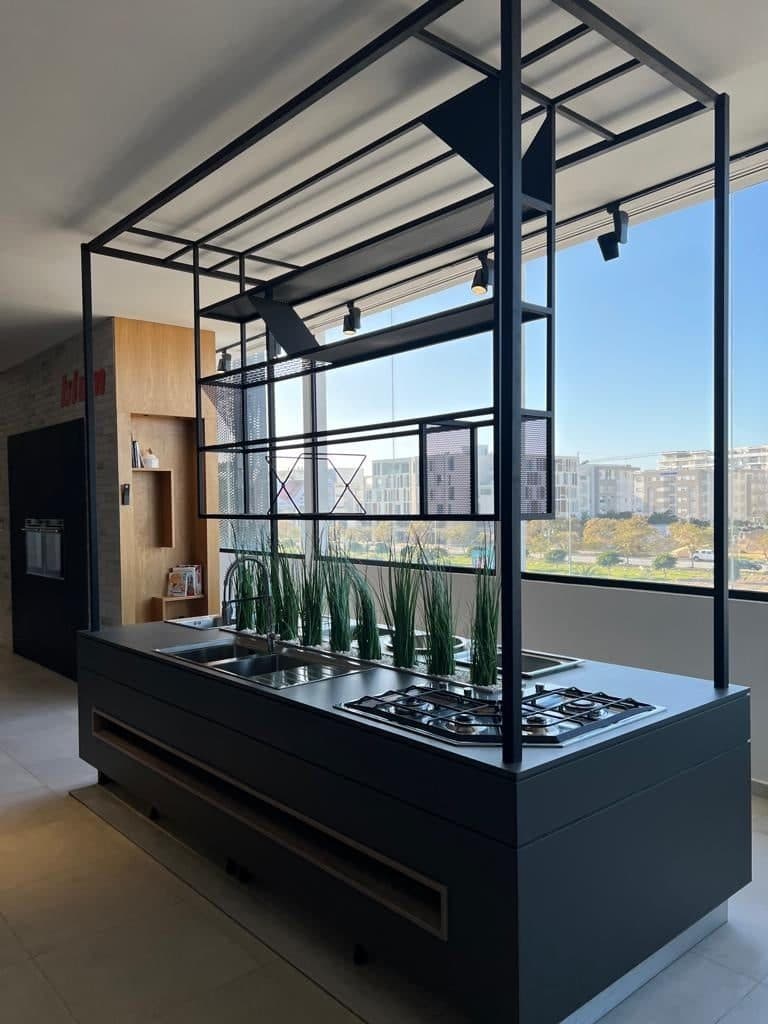 Aménagement intérieur de bureaux & commerces
